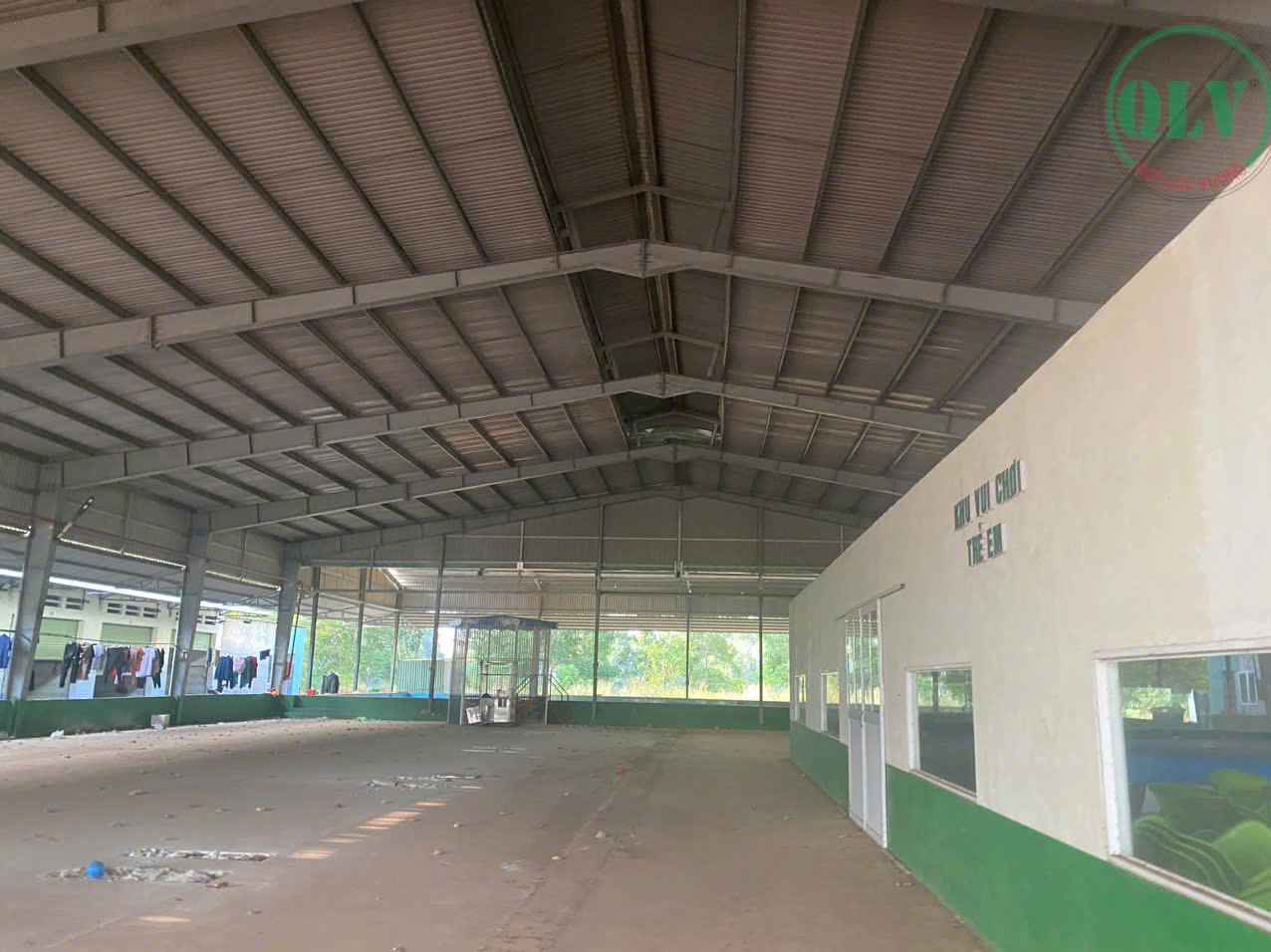 买工厂，质量良好，价格优惠，手续齐全，位于工业区内