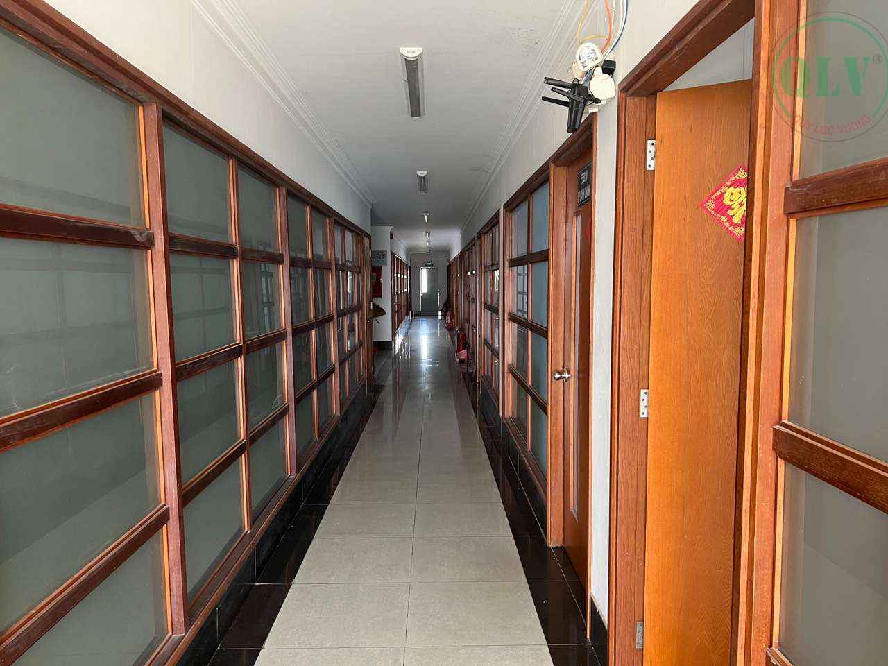 出售西宁工业区厂房，位置优越，证件齐全