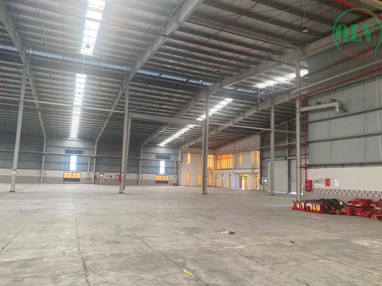 越南厂房出租, 2座全新漂亮厂房, 位于隆安省顺道扩展工业区内