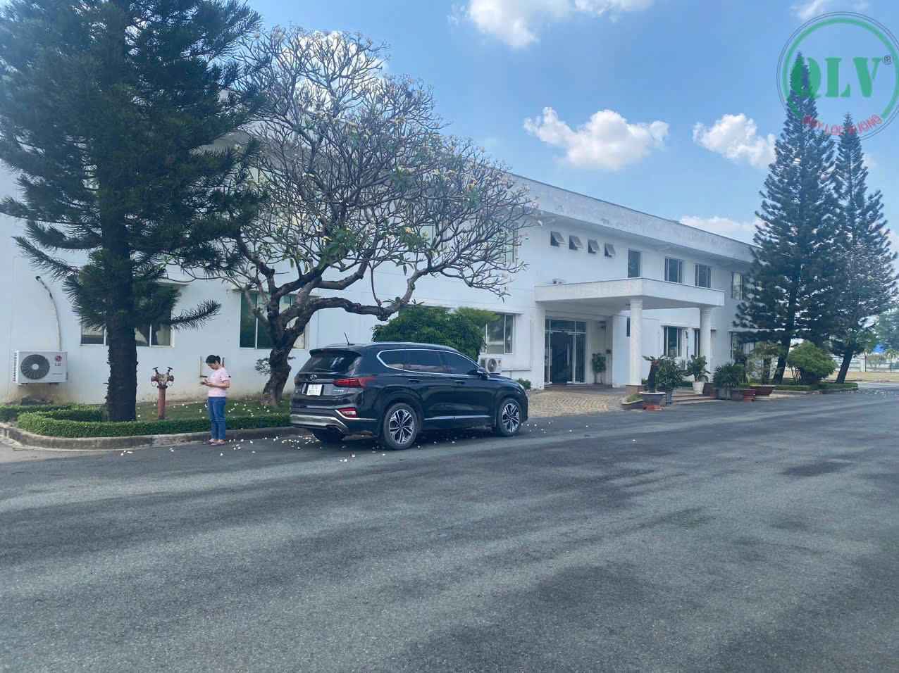 同奈省工厂出售，面积20,124平方米，基础设施完善，连接港口和高速公路便利