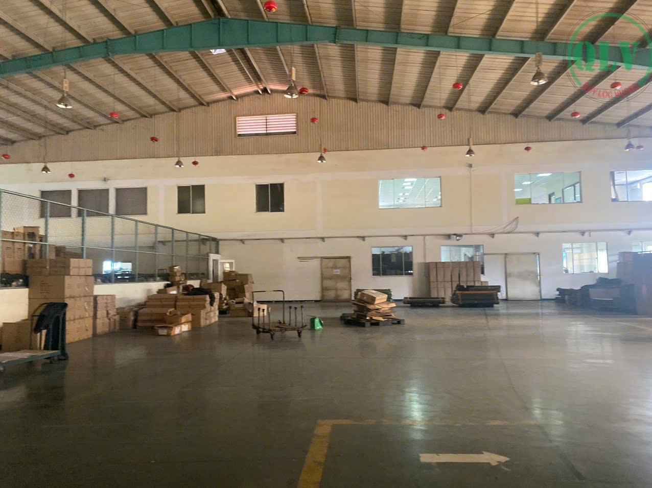 同奈省工厂出售，面积20,124平方米，基础设施完善，连接港口和高速公路便利