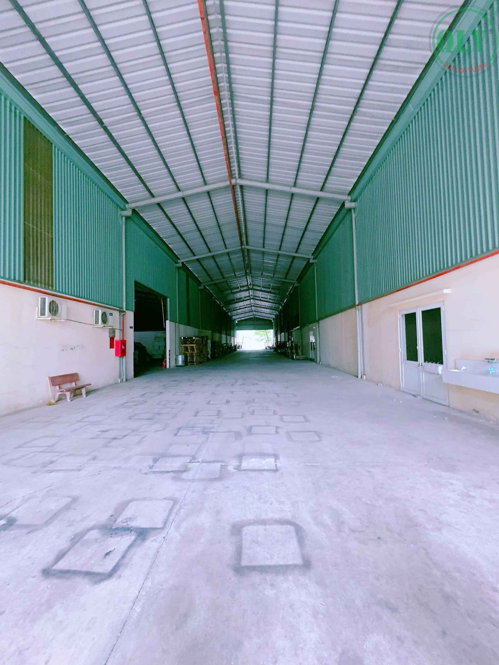 头顿工厂出售, 厂区面积30,000平方米，厂房美观，配备1,000KVA电力变压器