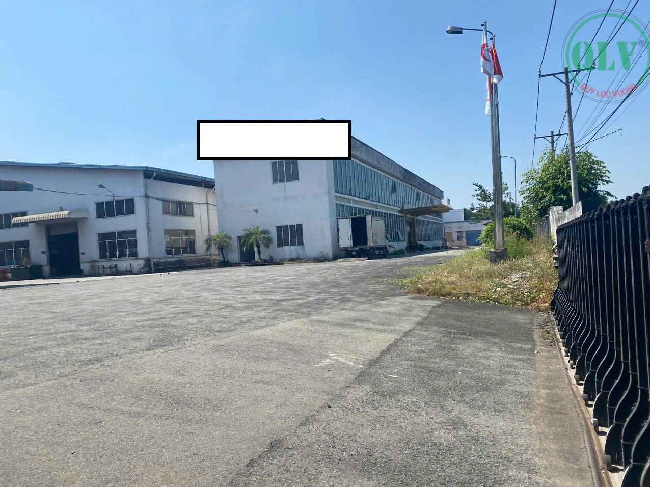 平阳省厂房出售, 占地面积20,000平方米，位于工业区内，厂房品质优良，交通便利