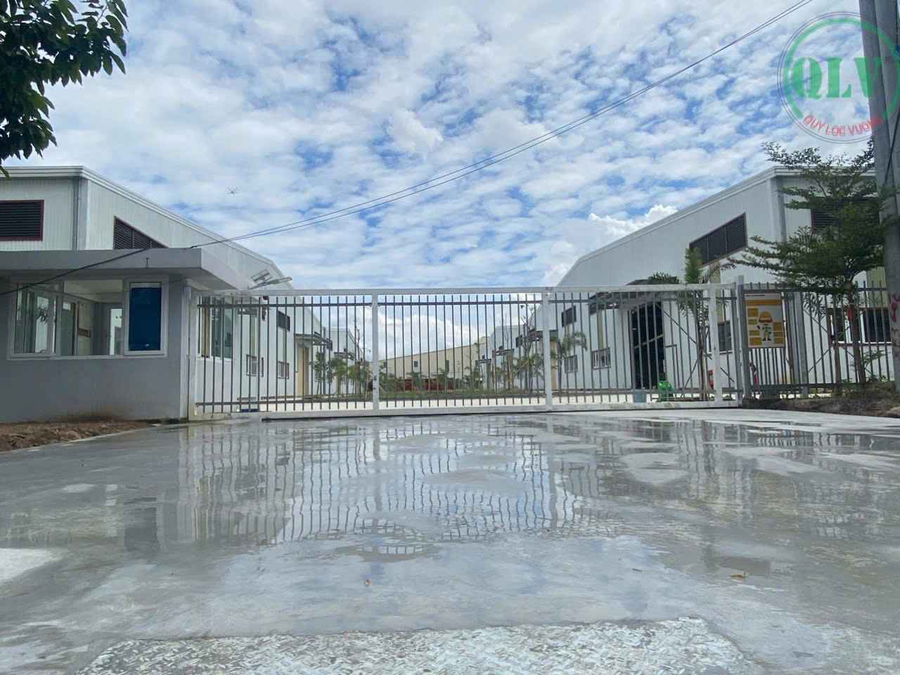 头顿工厂出租，价格低廉，厂房新建，基础设施完善，靠近国际港口