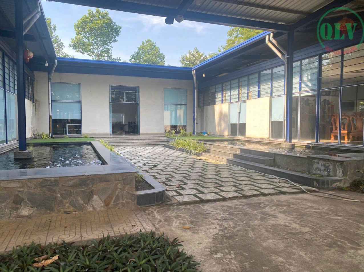 工业厂房出租，包括车间、仓库以及18台木业用蒸汽干燥炉