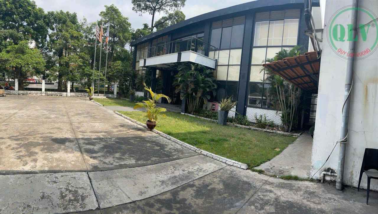 平阳省厂房出租, 位于大型工业区核心地段，厂房优质，配有办公区