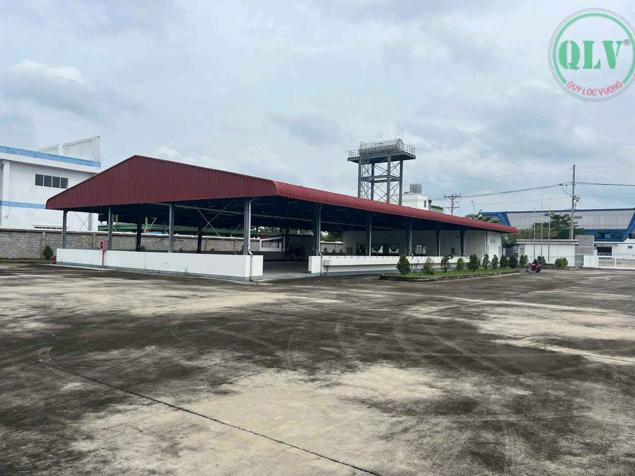 平阳省工厂出售，占地23,425平方米，设施完善，位于大型工业区内