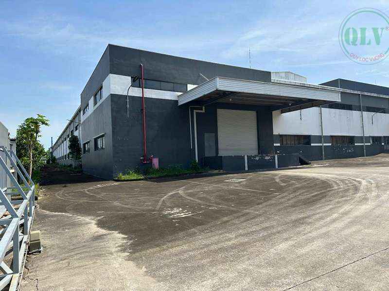 同奈省厂房出租，厂房美观，配有三层办公楼