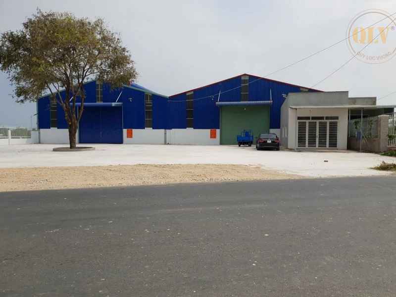 头顿仓库出租，临街位置，仓库空间宽敞