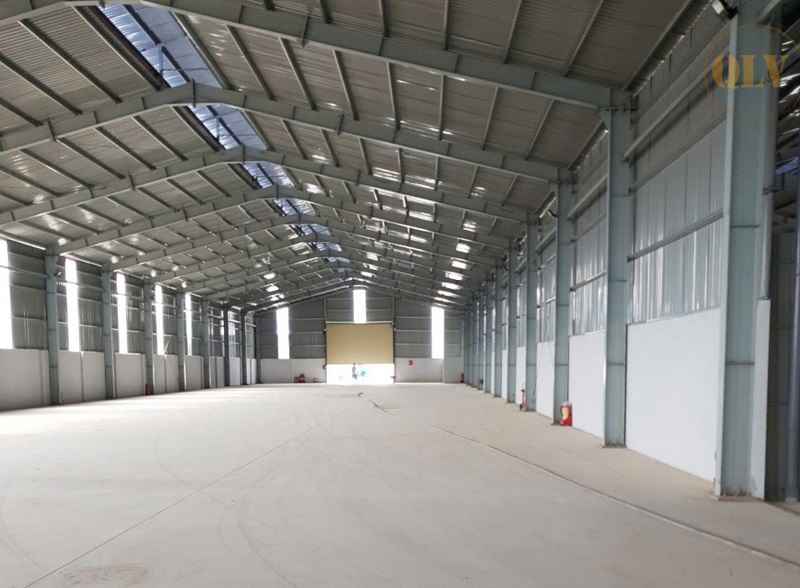 头顿仓库出租，临街位置，仓库空间宽敞