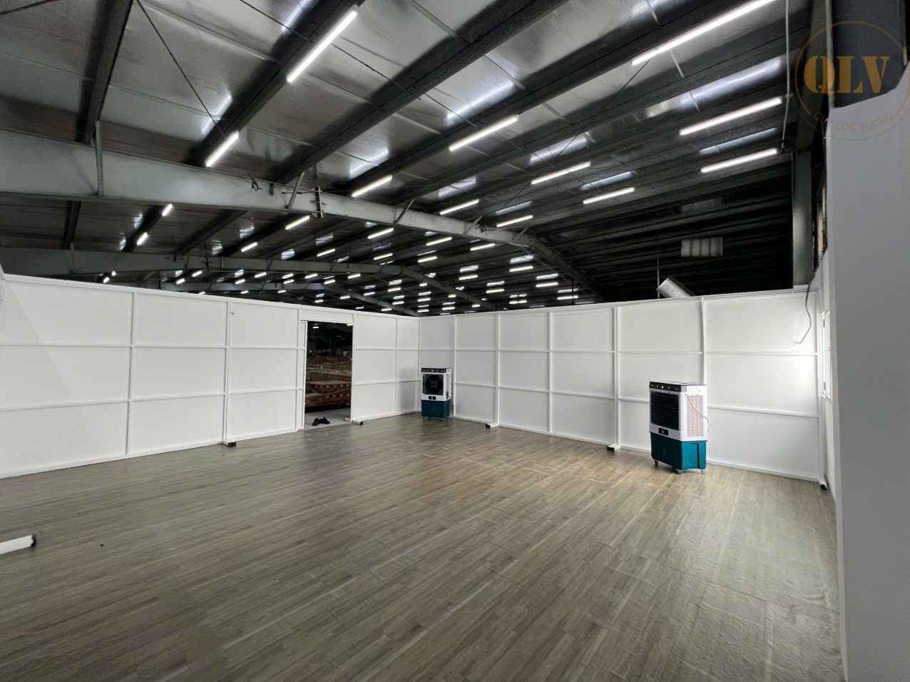 平阳仓库出租，仓库高敞，交通便利